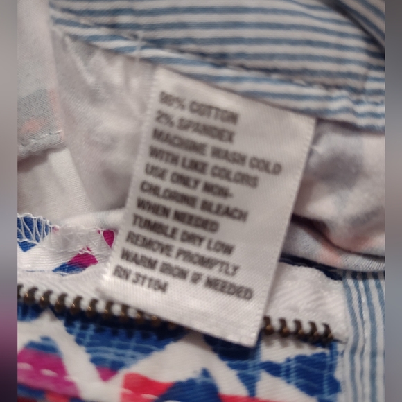 Red Camel Women's (Juniors) Shorts Size 11 - Picture 4 of 4